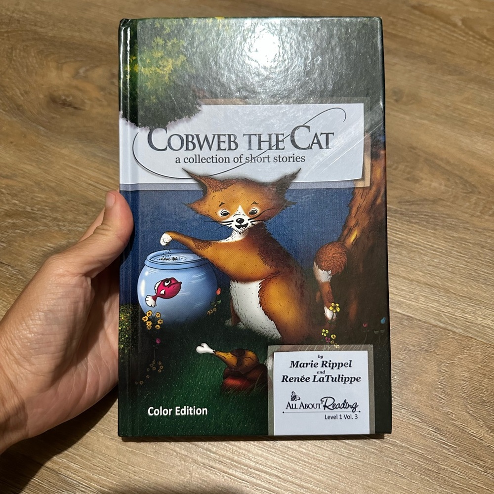 Cobweb the Cat - Color Edition
By Marie Rippel And Renee LaTulippe